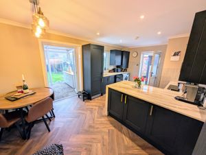 Photo 1- click for photo gallery